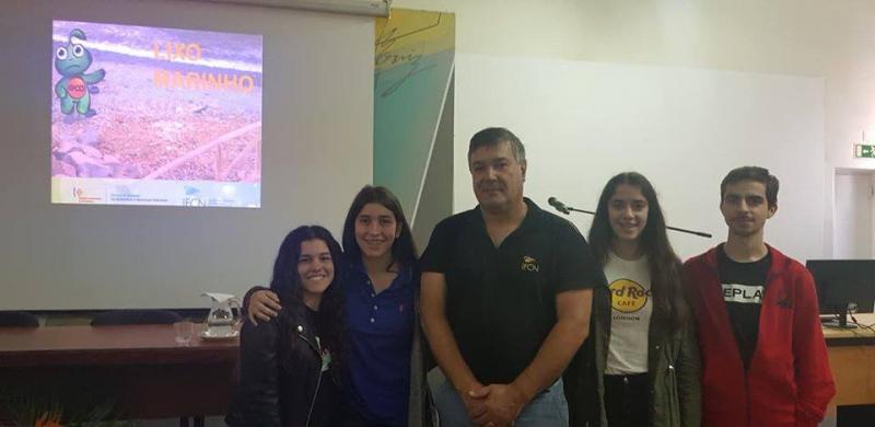 Palestra sobre Lixo Marinho