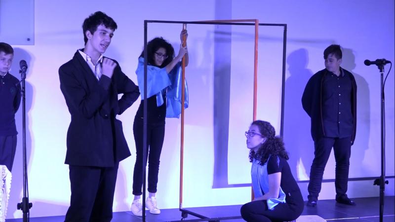 Η κατασκευή μας σε δράση, στην παράσταση της Αθήνας