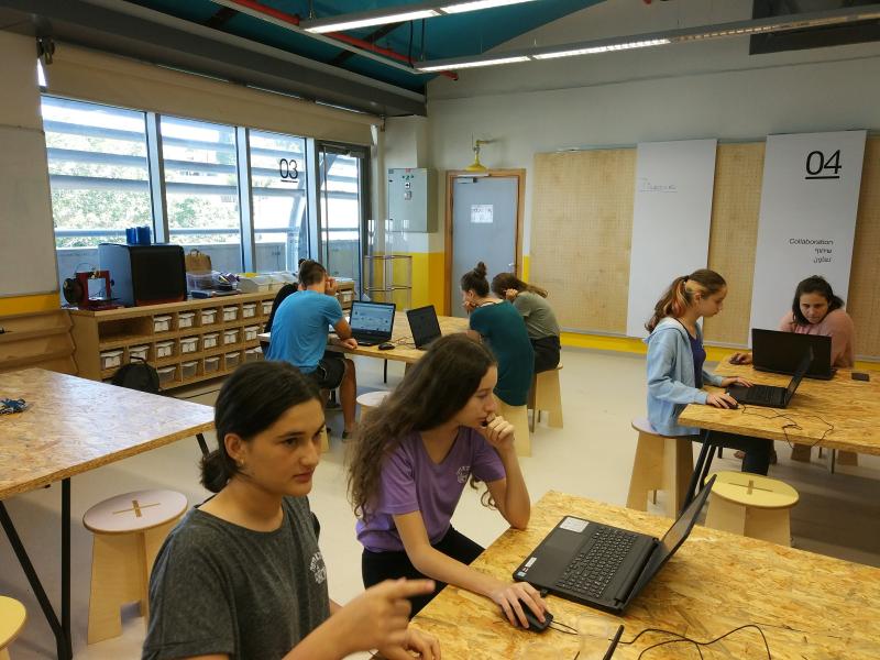 building models in pub-lab