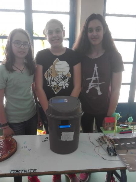 ΣΤΗΝ ΕΚΘΕΣΗ