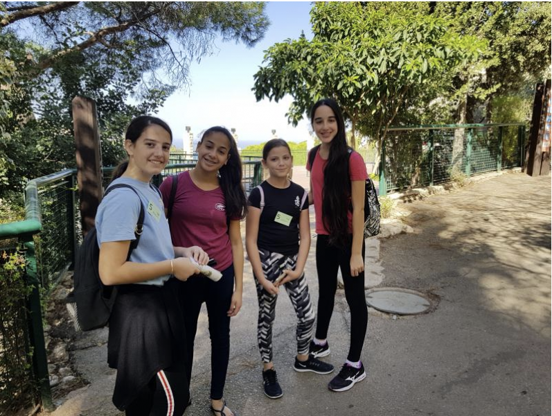 יחד עם בנות החטיבה