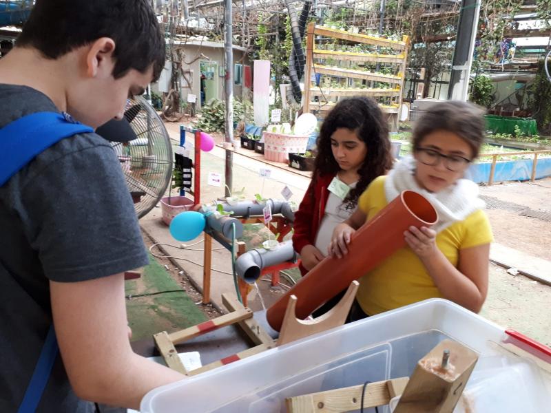 בחממת עין שמר