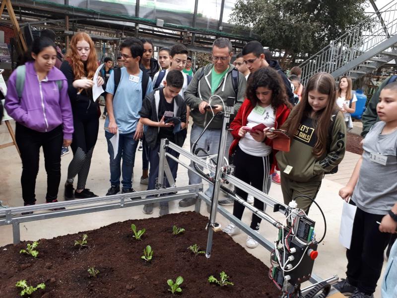 סיור בחממת עין שמר