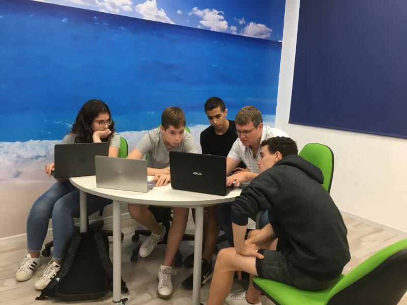 חברי הקבוצה