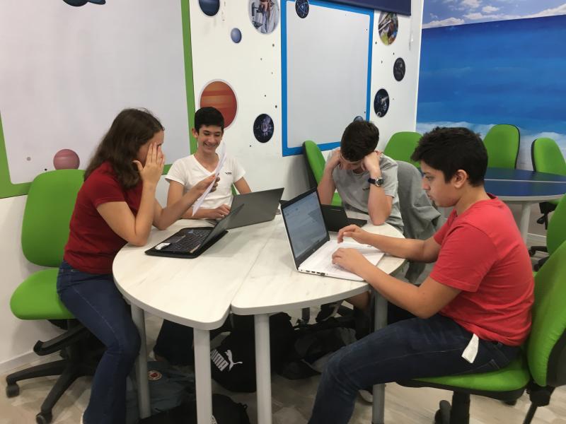 חברי הקבוצה