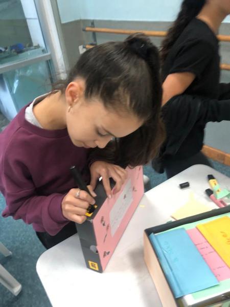 מציירים ורושמים