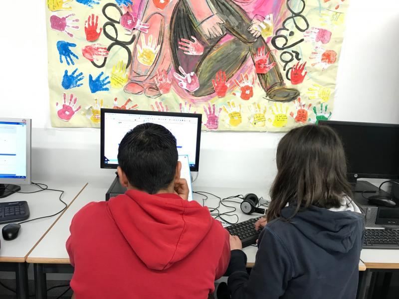 Alunos a trabalharem no Projeto.